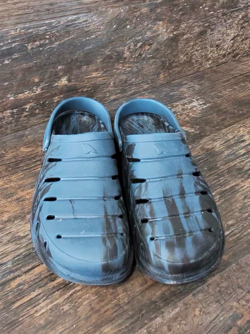 Rugged Shark Men's Lightweight Slip-On Clogs in Blue